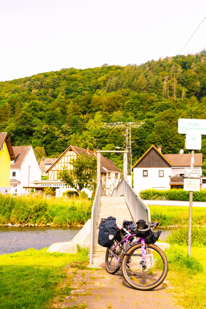 Brücke über die Wied